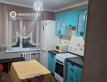 3-комнатная квартира, этаж 4 из 9, 67 м², на длительный срок