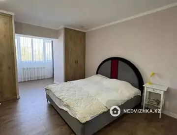 3-комнатная квартира, этаж 4 из 5, 107 м²