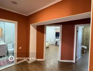 3-комнатная квартира, этаж 4 из 5, 107 м²