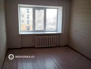 2-комнатная квартира, этаж 2 из 5, 19 м²