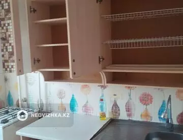 2-комнатная квартира, этаж 2 из 5, 19 м²