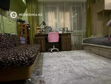 2-комнатная квартира, этаж 4 из 9, 70 м²