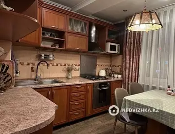 2-комнатная квартира, этаж 4 из 9, 70 м²