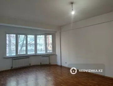 1-комнатная квартира, этаж 1 из 9, 60 м²