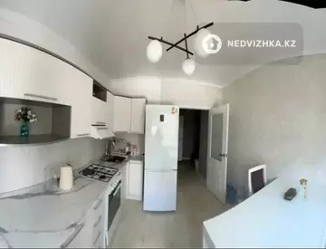 2-комнатная квартира, этаж 4 из 5, 54 м²