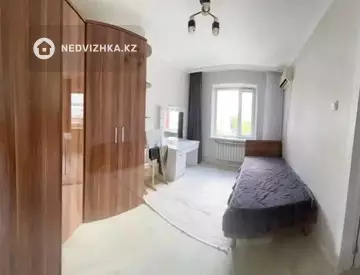 2-комнатная квартира, этаж 4 из 5, 54 м²