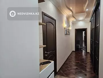 2-комнатная квартира, этаж 4 из 5, 71 м²