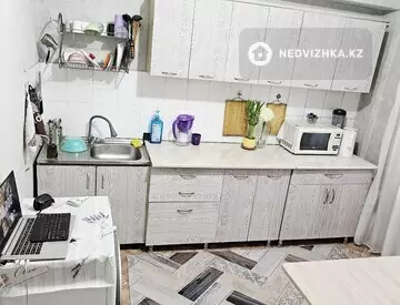 1-комнатная квартира, этаж 2 из 3, 37 м²