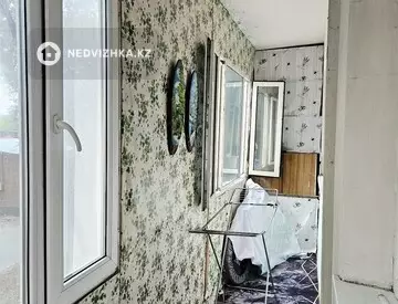 1-комнатная квартира, этаж 2 из 3, 37 м²