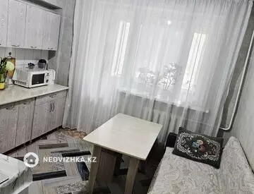 1-комнатная квартира, этаж 2 из 3, 37 м²