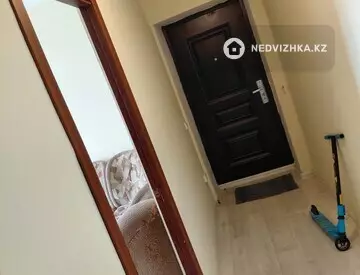 1-комнатная квартира, этаж 4 из 5, 33 м²