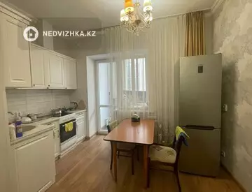 2-комнатная квартира, этаж 3 из 7, 42 м², на длительный срок