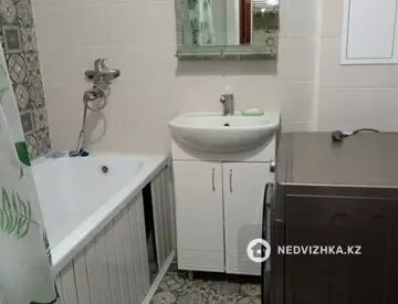 2-комнатная квартира, этаж 5 из 5, 48 м², посуточно