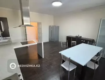 1-комнатная квартира, этаж 9 из 10, 80 м²