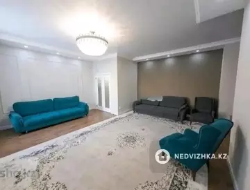 3-комнатная квартира, этаж 3 из 10, 90 м²