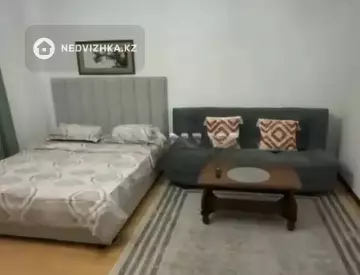 1-комнатная квартира, этаж 1 из 14, 38 м²