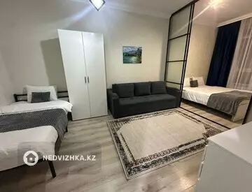1-комнатная квартира, этаж 9 из 21, 45 м², на длительный срок