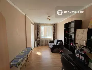 3-комнатная квартира, этаж 1 из 9, 69 м², посуточно