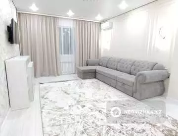 2-комнатная квартира, этаж 14 из 16, 52 м², на длительный срок