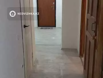 2-комнатная квартира, этаж 3 из 9, 65 м²