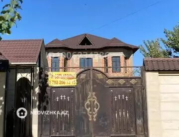 8-комнатный дом, 8 соток, 350 м²