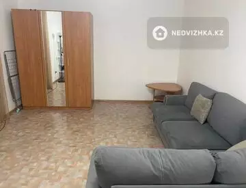 1-комнатная квартира, этаж 8 из 10, 52 м², на длительный срок