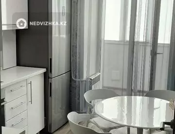2-комнатная квартира, этаж 7 из 9, 50 м², посуточно