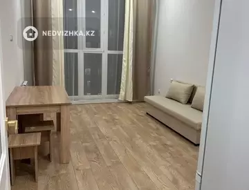 2-комнатная квартира, этаж 7 из 10, 43 м², на длительный срок