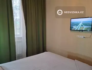 2-комнатная квартира, этаж 1 из 5, 52 м², посуточно