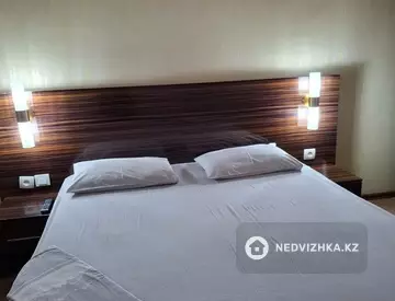 2-комнатная квартира, этаж 1 из 5, 52 м², посуточно