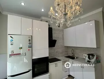 2-комнатная квартира, этаж 4 из 6, 45 м², на длительный срок