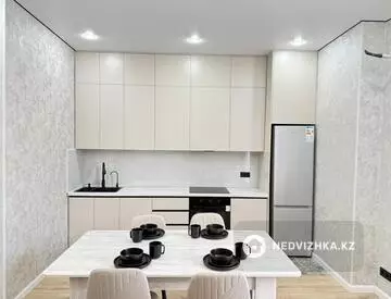 2-комнатная квартира, этаж 10 из 13, 56 м²