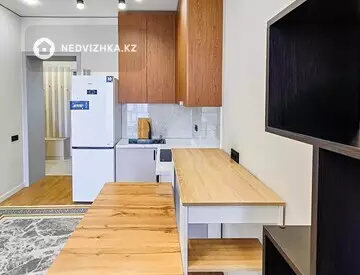 2-комнатная квартира, этаж 8 из 12, 45 м², на длительный срок