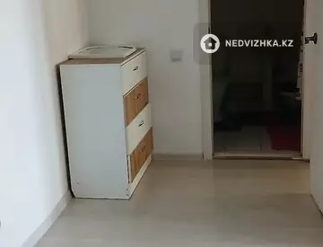 1-комнатная квартира, этаж 8 из 12, 45 м²