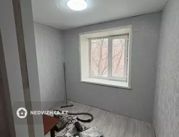 2-комнатная квартира, этаж 3 из 3, 44 м²