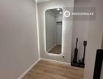 3-комнатная квартира, этаж 4 из 9, 70 м²