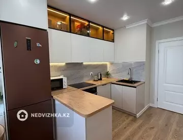 3-комнатная квартира, этаж 4 из 9, 70 м²