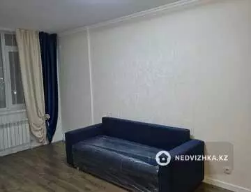 1-комнатная квартира, этаж 3 из 9, 43 м², на длительный срок