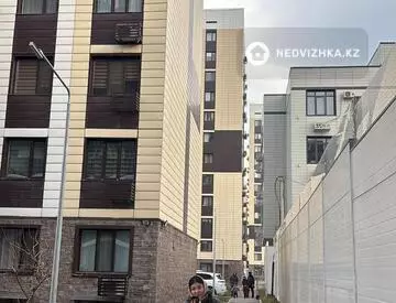 3-комнатная квартира, этаж 12 из 12, 70 м²