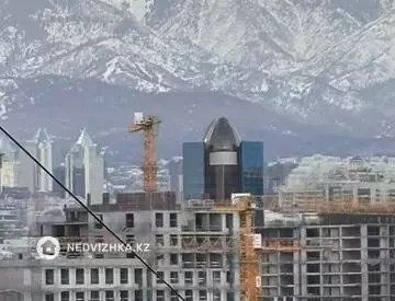 3-комнатная квартира, этаж 12 из 12, 70 м²