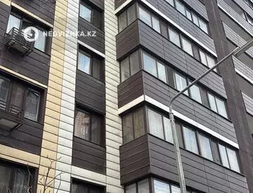 3-комнатная квартира, этаж 12 из 12, 70 м²