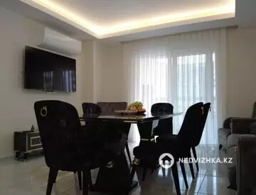 4-комнатная квартира, этаж 5 из 6, 160 м²