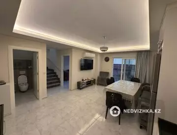 4-комнатная квартира, этаж 5 из 6, 160 м²