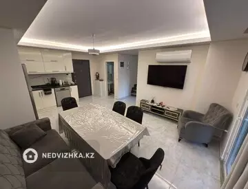 4-комнатная квартира, этаж 5 из 6, 160 м²