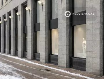 Помещение, этаж 1 из 3, 1 200 м², на длительный срок