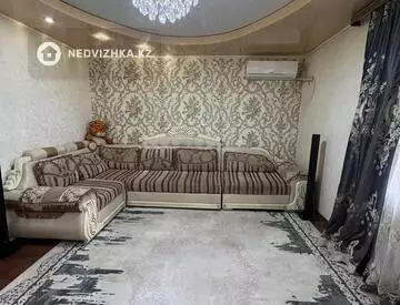 4-комнатная квартира, этаж 4 из 4, 88 м²