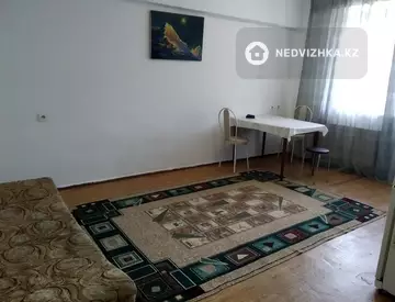 1-комнатная квартира, этаж 4 из 5, 37 м²