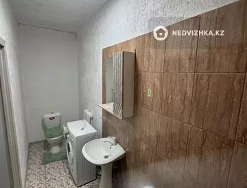 3-комнатная квартира, этаж 1 из 1, 76 м², на длительный срок