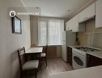 2-комнатная квартира, этаж 2 из 5, 55 м², посуточно