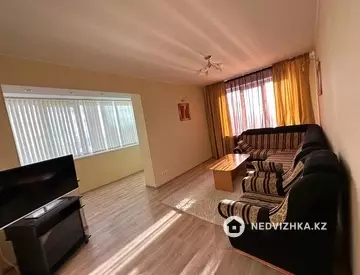 2-комнатная квартира, этаж 2 из 5, 55 м², посуточно